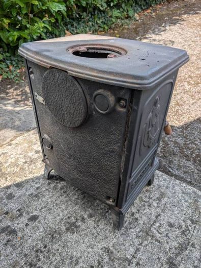 Iron Solid Fuel Stove