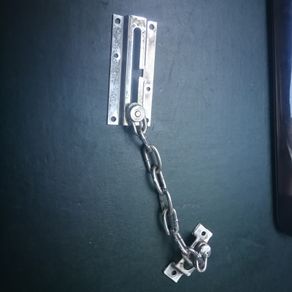 Security chain