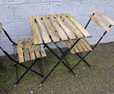 Patio table & 2 chairs