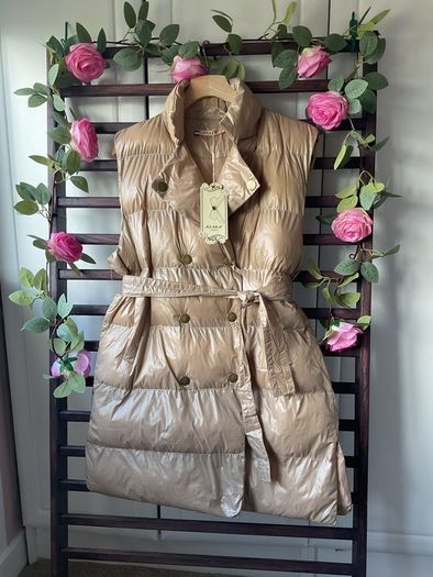 gilet Bnwt Azara beige tie belt gilet TU sizing