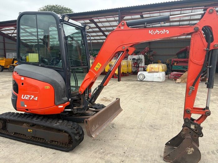 Kubota U27-4 digger