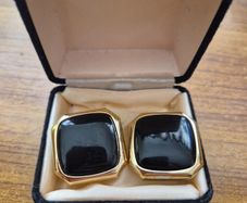 Vintage Black Earrings