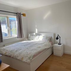 IKEA MALM king bed with 4 drawers