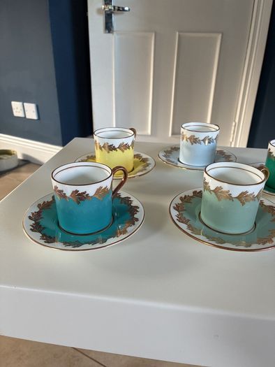 5x Vintage Aynsley demitasse cups and saucers