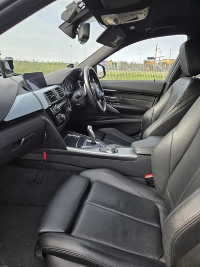 2017/2 BMW 330e M Sport Shadow Edition