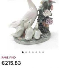 Lladro "How Do You Do?" Figurine : Mother Duck with Ducklings & Snail