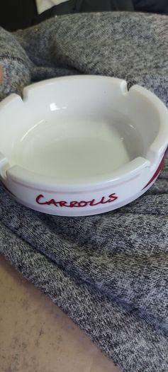 Carrolls no1 ashtray,nice condition,,price includes post to anywhere in ireland,collectors item ,with smoking ban..sold as seen.