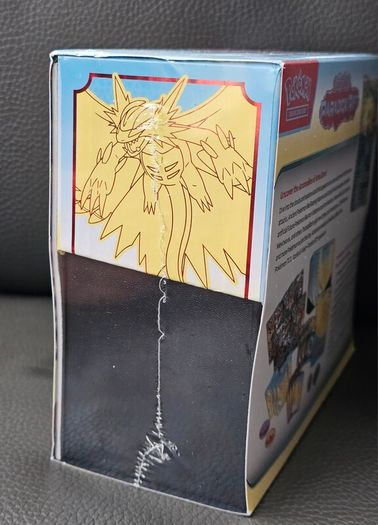 Pokemon TCG Scarlet and Violet Paradox Rift ETB Elite Trainer Box Brand New Sealed Roaring Moon