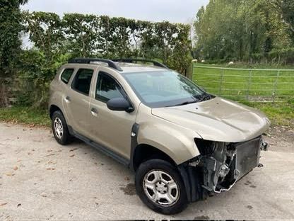 2019 Dacia Duster Essential Breaking for Parts