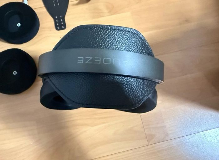 Audeze Maxwell wireless headset