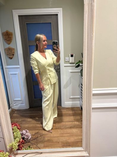 gallery suit