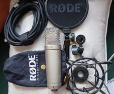 RODE NT1A large diaphragm condenser microphone