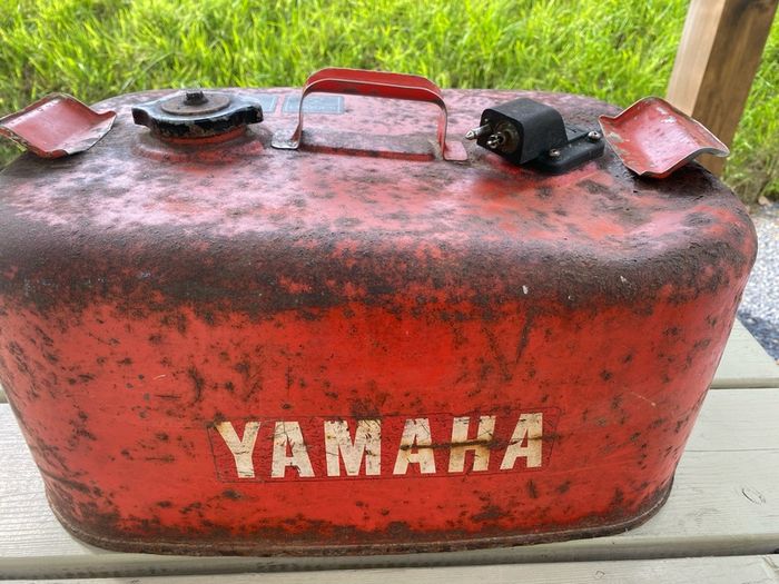 Boat fuel tank