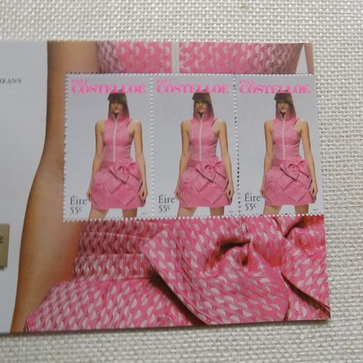 Irish Fashion Designers Stamp Booklet.Complete Six Panes.Mint never hinged.