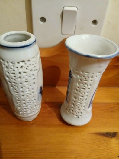 2 Chinese Vintage Brush Pots
