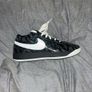 Basketball shoes Image 3