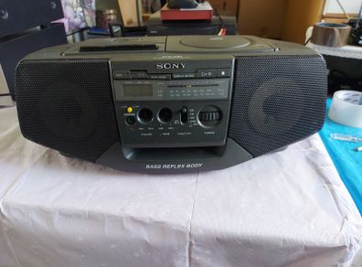SONY CD Radio Cassette-Corder, Model No. CFD-V24, All working fine and in very good condition for its age