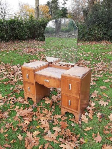 1940s dressing table