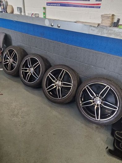 18 Inch Mercedes Alloy Wheels and Tyres.