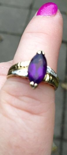 Amethyst and diamond marquise 14k gold ring