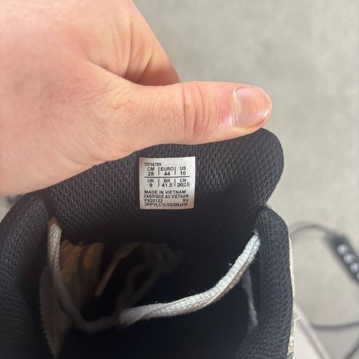 Red And Grey Asics Gel-nyc - Size Uk 9 / Eu 43