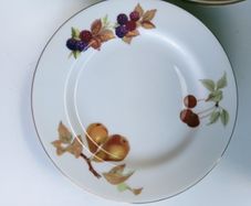 Royal Worcester EVESHAM GOLD Salad Plate
