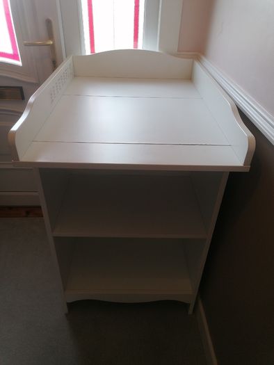 Changing table