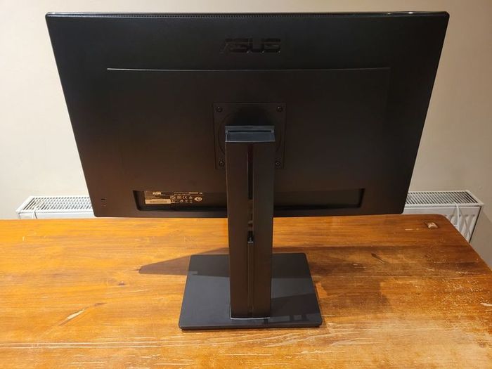 ASUS 27 inch 1440p IPS Monitor