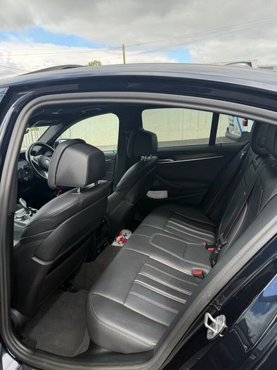 2023 BMW 530e M Sport Pro X Drive,Sunroof, 20 inch