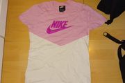 Nike t-shirt