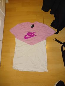 Nike t-shirt