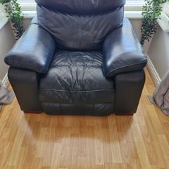 Leather recliner