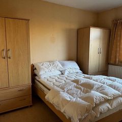 High quality - 2 wardrobes and chest of drawers