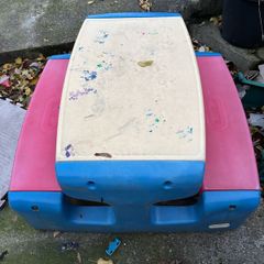 kids little tykes table