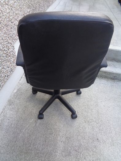 Swivel Office Chair for Sale