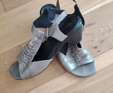 Women  sandals