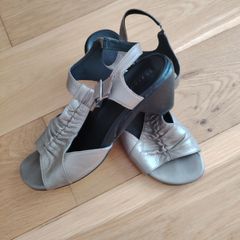 Women  sandals
