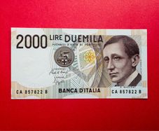 Italy  2000  Lire  1990    Pick  115  MARCONI  . ( Uncirculated )