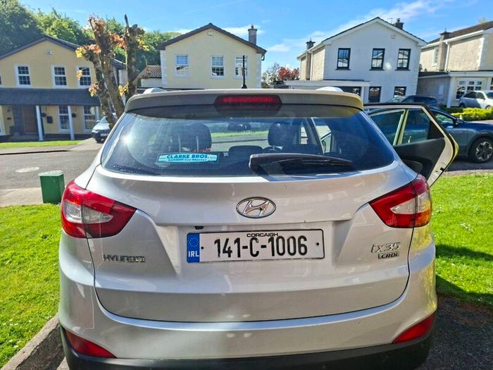 Hyundai x35 Executive