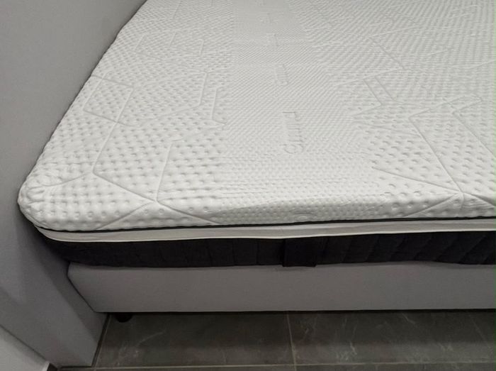 Emma Diamond Hybrid Mattress 150x200 New & Sealed