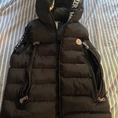 Moncler Gilet women's small