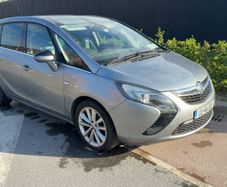 Automatic Vauxhall Zafira Tourer