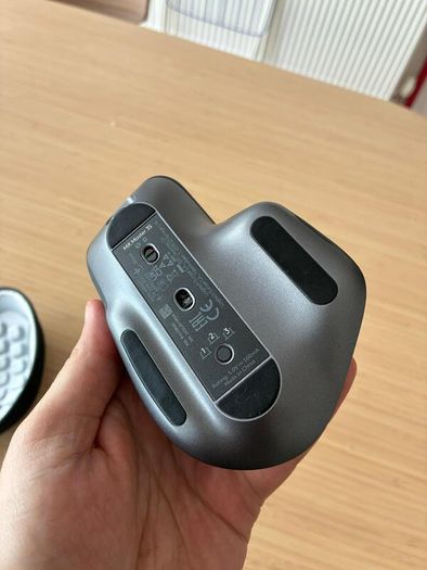 Logitech MX Master 3S Wireless Mouse - Case, Receiver and Cable - Like New