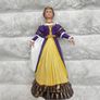 2002 Papo Medieval Attire Queen Approx. 9 cm. Damaged Nose Used Please see photos Image 2