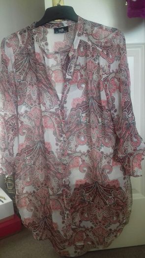 Wallis tunic top