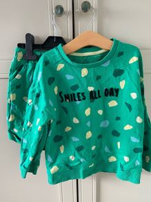 Shorts and jumper matching outfit 3-4 years