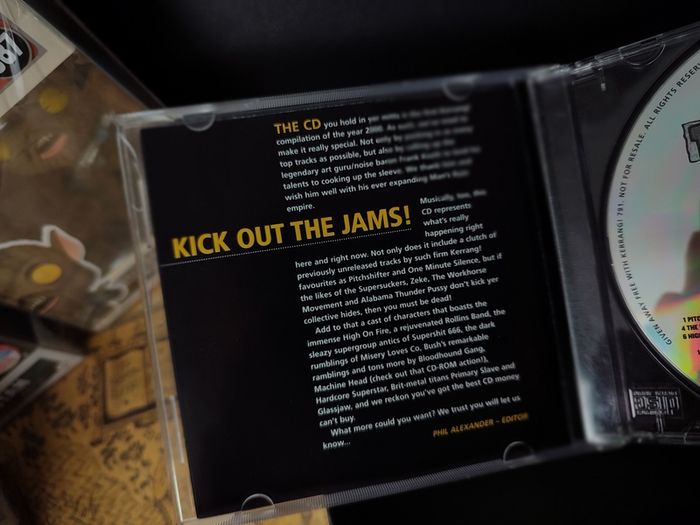 The Devils Music ! Best of 2003 Rock Metal Promo ! by Kerrang ! 17 Mega Tracks !