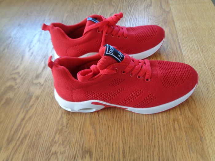 Ladies Casual Athletic Shoes for Sale