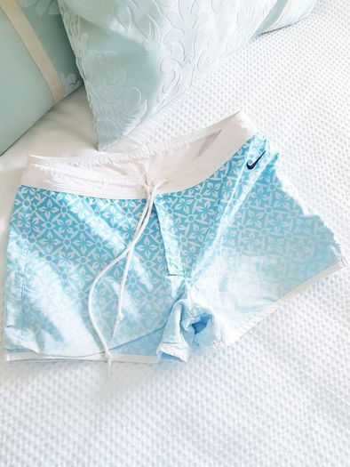 Nike Shorts - Size 6