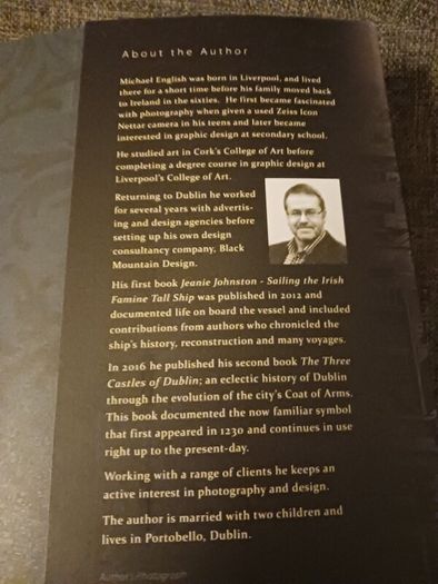 The Ha'penny Bridge, Dublin/Michael English,/ 2016,/ 1st ed.